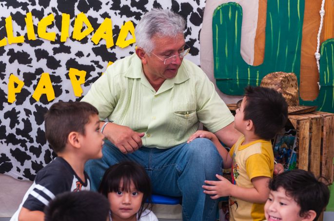 Alumnos de los ocho CADI celebran a sus papás