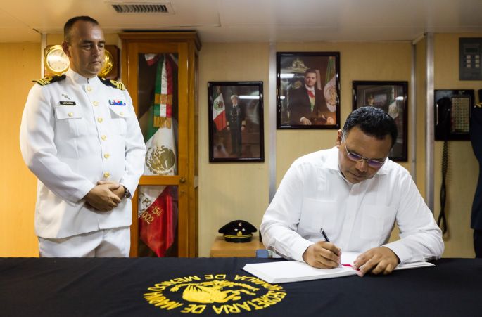 Conmemoran en Yucatán el Día de la Marina Nacional.