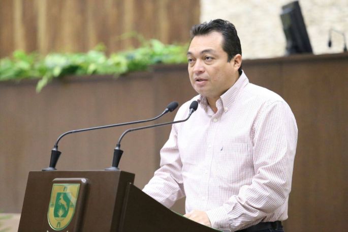 Presentan iniciativa para el derecho a la paternidad.