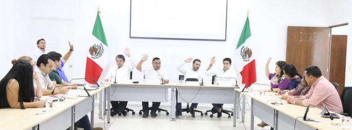 Avalan reunión con candidatos a titular de la ASEY
