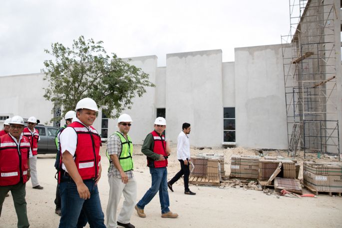 Obra hospitalaria con accesibilidad vial