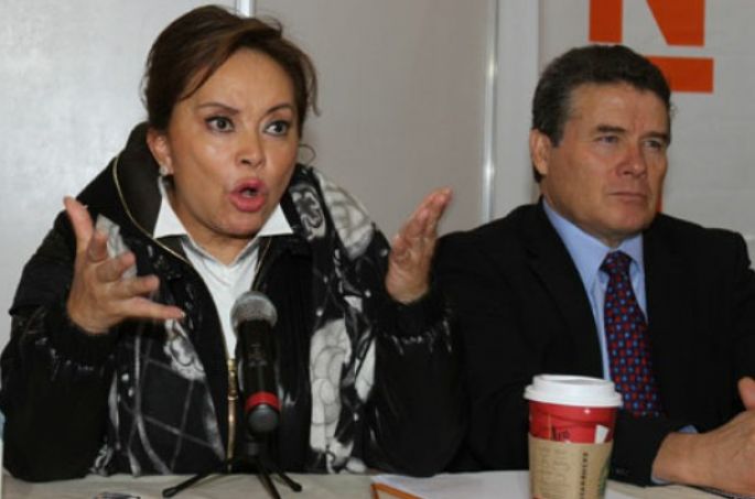 Demandan al líder nacional del SNTE