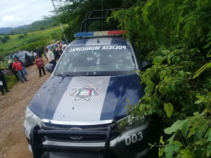 Acribillan a siete en Guerrero, 5 eran policías; transportaban dinero de PROSPERA.