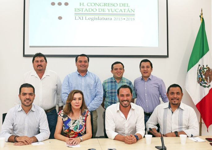 Renán Barrera recibe el respaldo de los diputados locales de su partido.