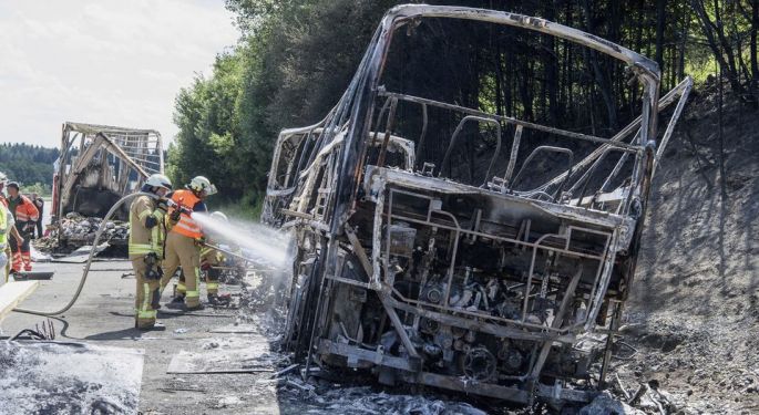 Alemania de luto, 18 muertos y más de 30 heridos por accidente.
