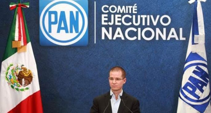 Los estados más endeudados de México, que tienen a la SHyCP en alerta, son o acaban de ser priistas: Ricardo Anaya Cortés.