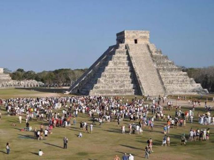 Zonas arqueológicas atraen a miles de turistas