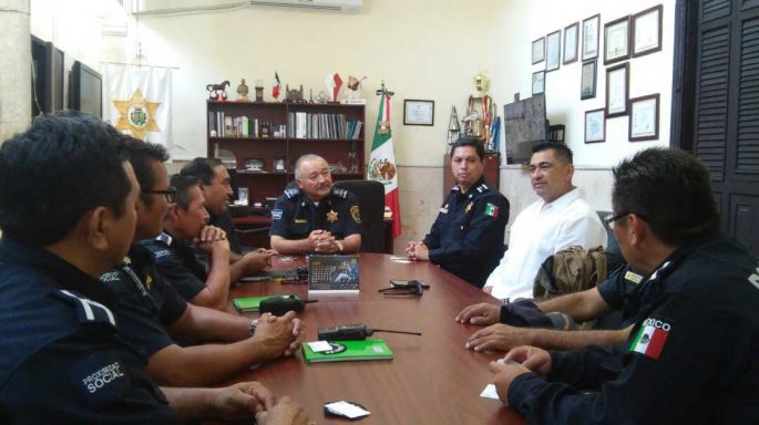 Intercambio de experiencias con la división policial de Hollenbeck, California.
