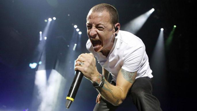 Vocalista de Linkin Park se suicida