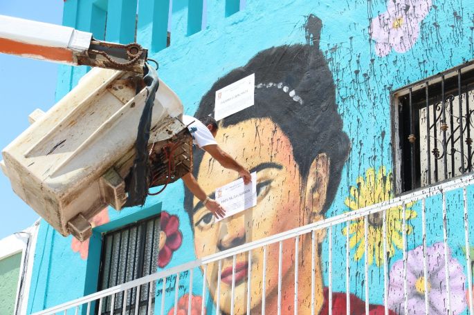 Se procede a la clausura de pintura de tres fachadas