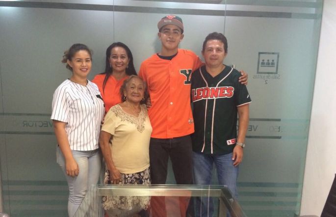 Leones firma a pitcher prospecto yucateco.