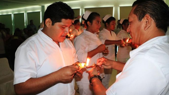 Concluyen 13 alumnos su capacitación como auxiliares de enfermería.