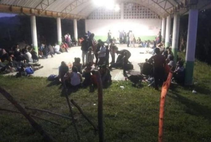 Rescatan a 147 inmigrantes centroamericanos en Veracruz. 