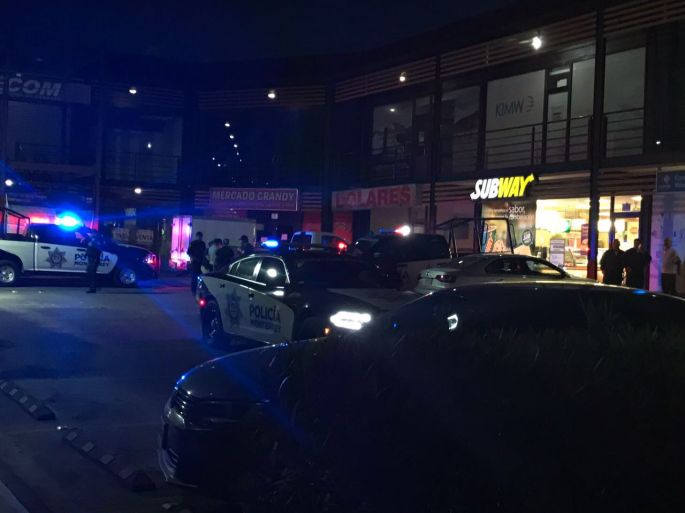 “Levantan” a empleados y comensales de un Subway".
