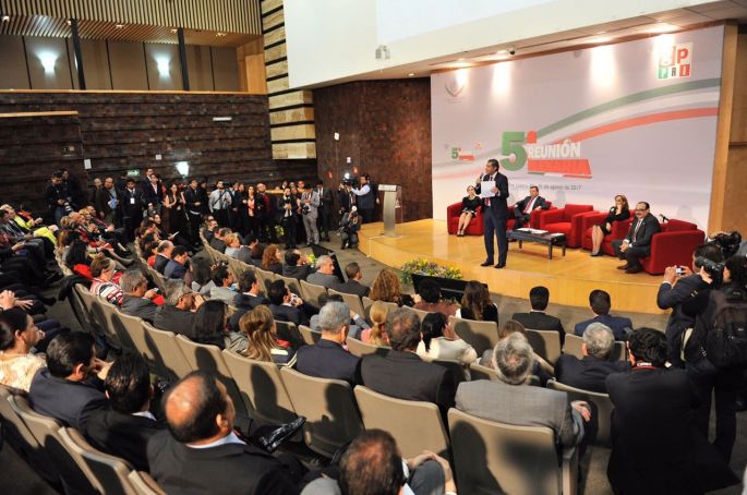 Convoca Ochoa Reza a redoblar el paso para ganar en 2018 con unidad e inclusión.
