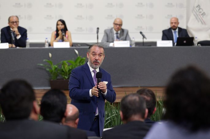 Llama el titular de la PGR a Procuradores a buscar medios alternativos para solucionar controversias judiciales
