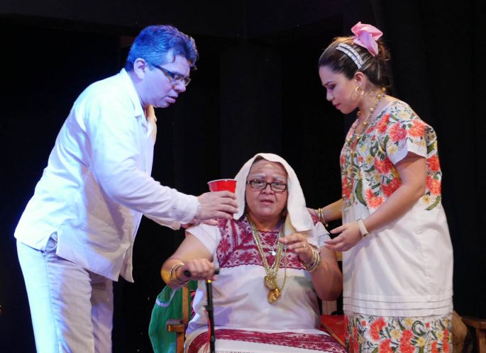 Lanzarán chancletazos en comedia regional de Sergio Carrillo 