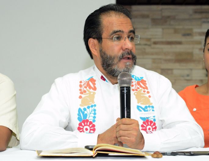Alianzas con el PAN sólo si el candidato es perredista o un ciudadano: René Bejarano.