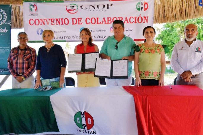 Firma CNOP convenio con centro vacacional.
