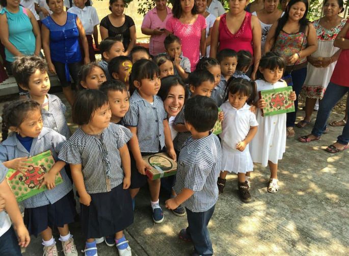 Recibe CONAFE Yucatán paquetes de útiles para entregar a comunidades en rezago educativo.