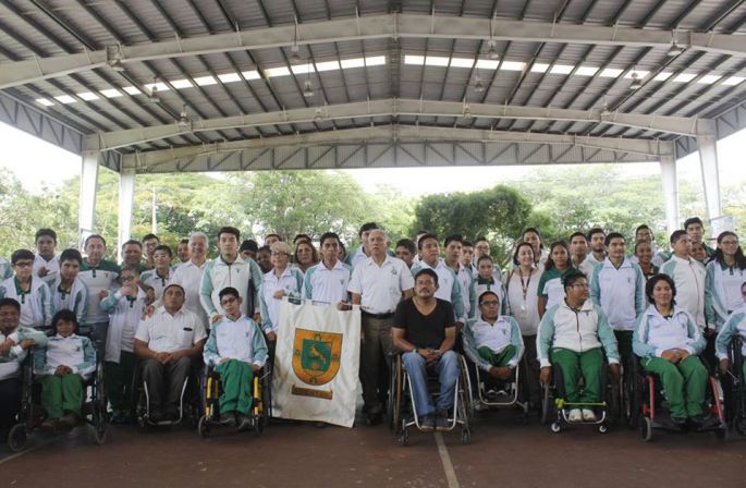 Abanderan a la selección que viajará a la paralimpiada 2017 en Colima.