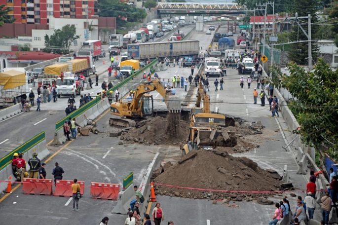 La empresa constructora Aldeco trata de estafar a los damnificados del Paso Exprés
