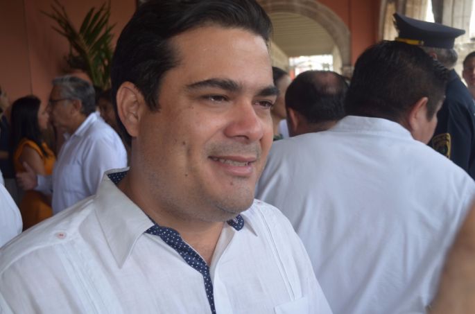 Regidores del PRI, PAN y MORENA avalan el formato del informe municipal de Mauricio Vila.