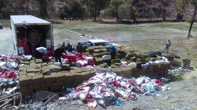 Incinera la PGR más de 12 toneladas de narcóticos en Baja California.