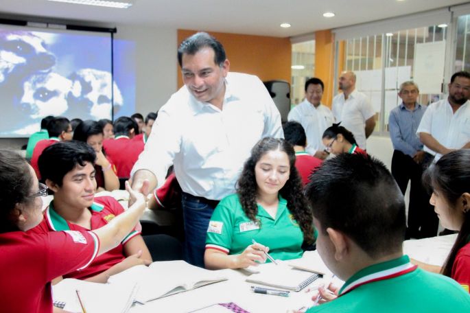 Se preparan para llevar Nuevo Modelo Educativo a las aulas 