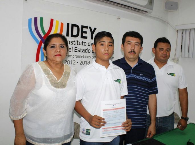 Joven yucateco de 13 años, firma con los Pericos de Puebla.