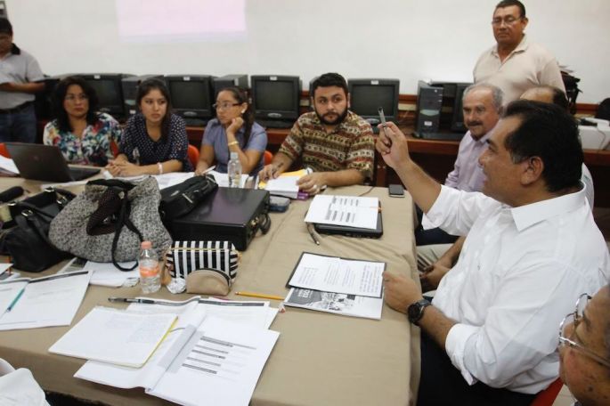 Maestros intercambian propuestas en los Consejos Técnicos Escolares
