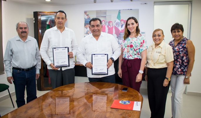 Se suma UVM a Temporada de Becas 
