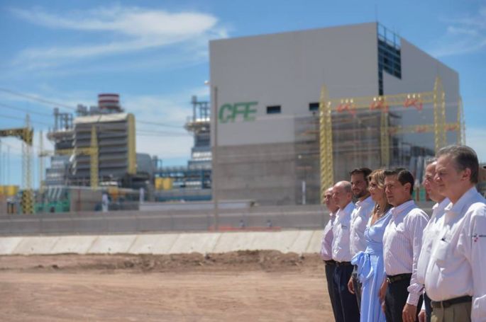 La Comisión Federal de Electricidad brinda servicio al 98.6 por ciento de los mexicanos: Enrique Peña Nieto.
