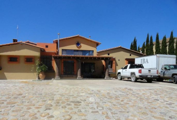 Gobierno de Chihuahua embarga inmuebles del ex gobernador Cesar Duarte.