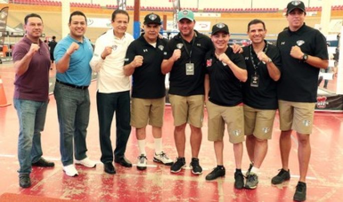 Impactan hidrocálidos nocauts y ganchos de Academia CONADE de Boxeo