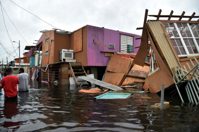 Ordenan evacuar a 70.000 personas en Puerto Rico por falla de una represa tras el huracán María
