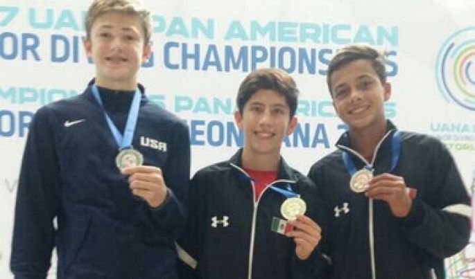 Clavadistas mexicanos brillan en Canadá