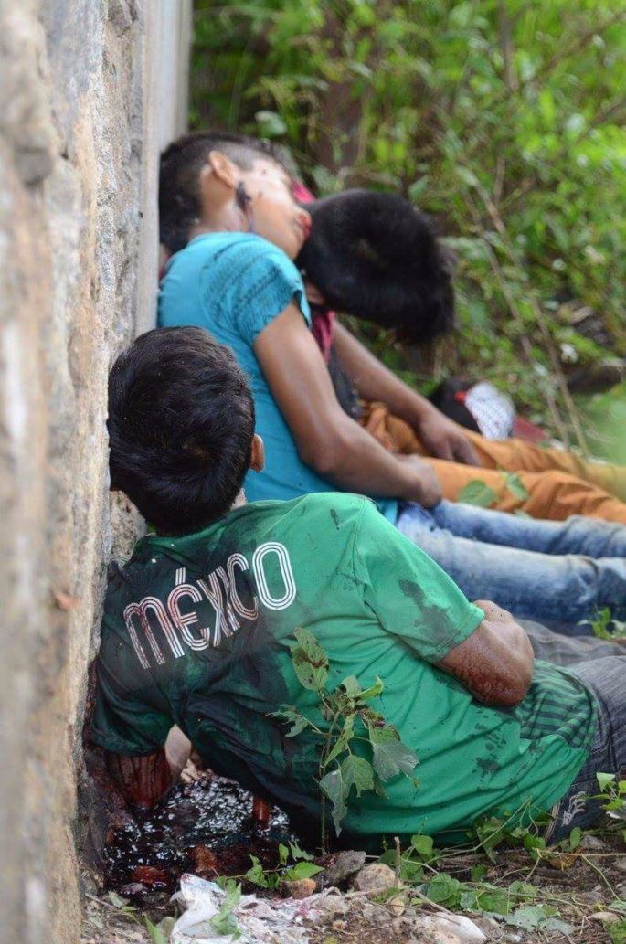 Fusilan a padre e hijos en Guerrero.