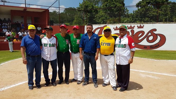 Inaugurada la Liga de Béisbol Naxón Zapata.