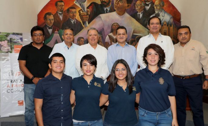 Cuatro estudiantes de la Uady reciben beca para cultivar corales en Los Alacranes