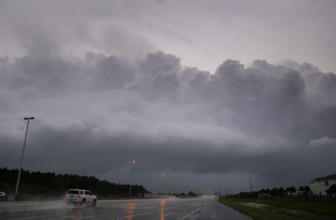 Irma llega a EE UU tras dejar 25 muertos en el Caribe: 6,3 millones de evacuados en Florida.