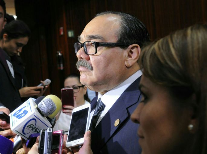 Recibe el diputado Ramírez Marín más de 220 mil firmas de iniciativa ciudadana para eliminar fuero