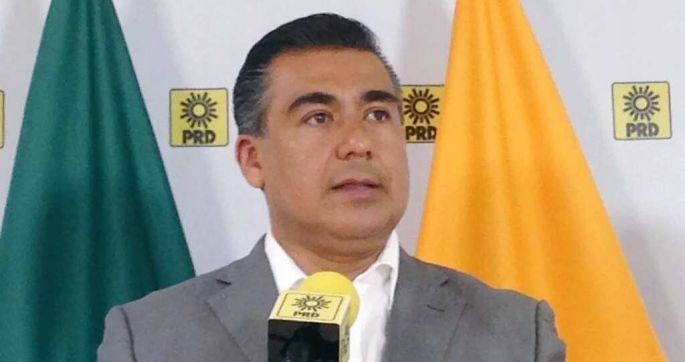 PRD reprueba el fraude del Gobierno Federal al desviar recursos de la nación.