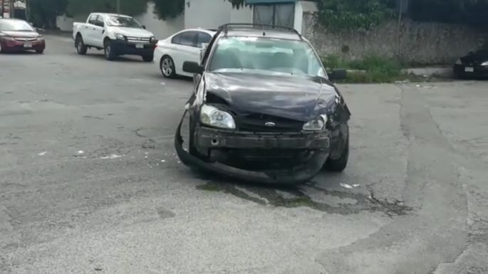 Despistado causa aparatoso accidente en la Col. México
