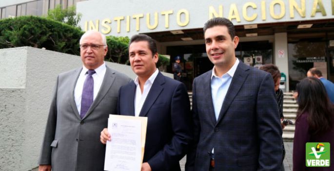 El Partido Verde oficializa su renuncia a prerrogativas ante el INE.