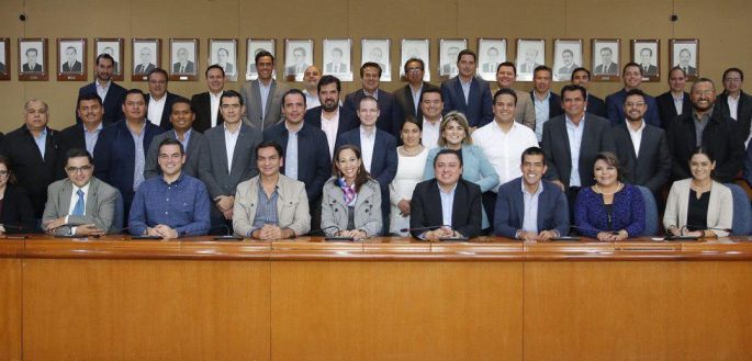 Cierran filas Presidentes estatales del PAN con su dirigencia nacional y con el FCM