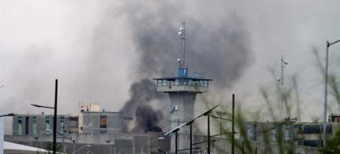 Al menos 13 muertos deja motín en penal en Nuevo León.