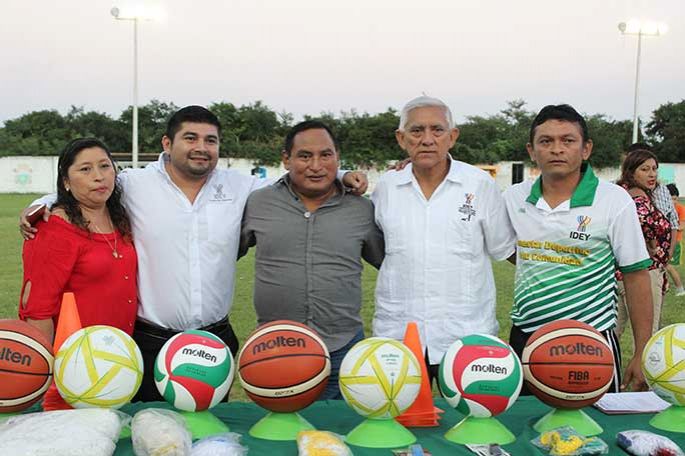 FIRMAN CONVENIO DEL BIENESTAR DEPORTIVO, EN IXIL