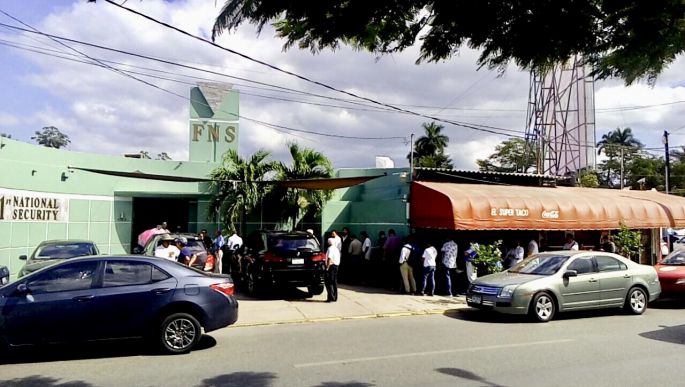 PSICOSIS, Yucatecos en pánico retiran sus  bienes de cajas de seguridad