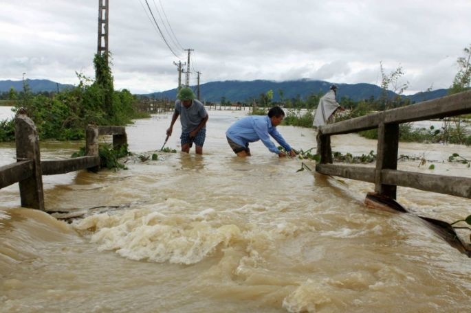 Inundaciones y deslizamientos de tierra dejan 37 muertos en Vietnam